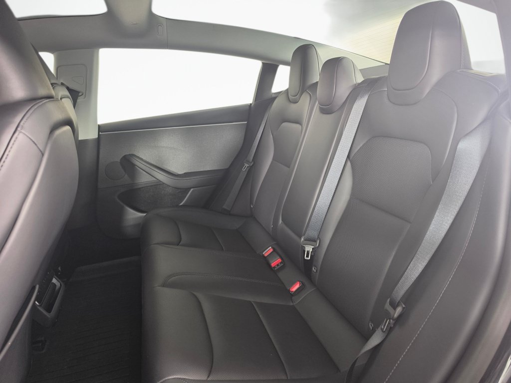Used 2025 Tesla Model 3 Long Range RWD image 27