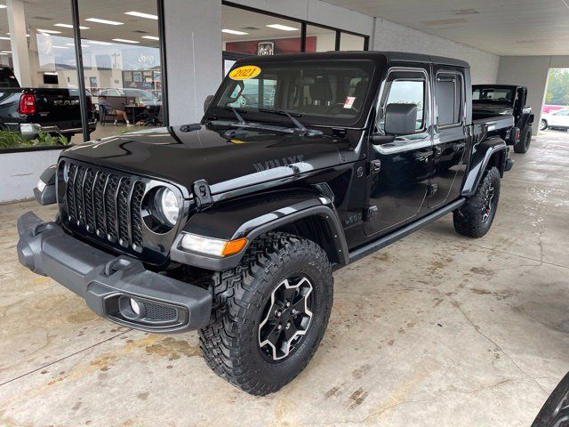 Used 2021 Jeep Gladiator Sport AWD/4WD image 2