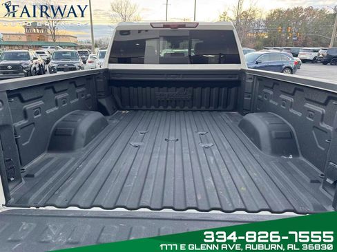 Used 2024 Chevrolet Silverado 2500 High Country w/ High Country Premium Package AWD/4WD image 27