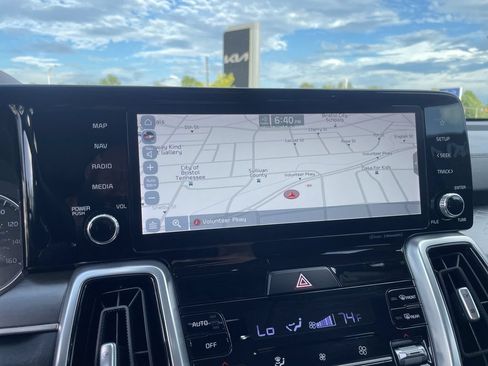 Used 2021 Kia Sorento SX AWD/4WD image 15