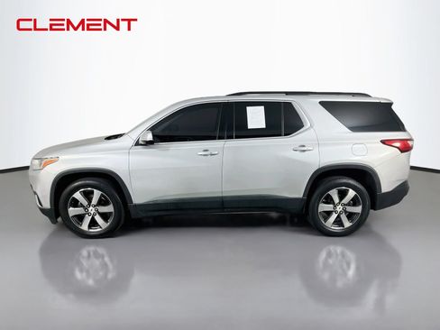 Used 2019 Chevrolet Traverse LT w/ LT Premium Package FWD image 5