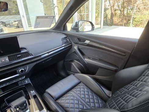 Used 2023 Audi SQ5 Premium Plus w/ Premium Plus Package image 13