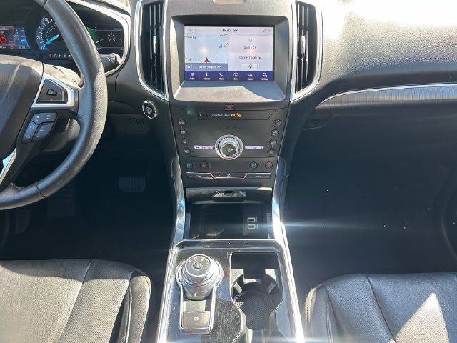 Used 2020 Ford Edge Titanium w/ Equipment Group 301A AWD/4WD image 15