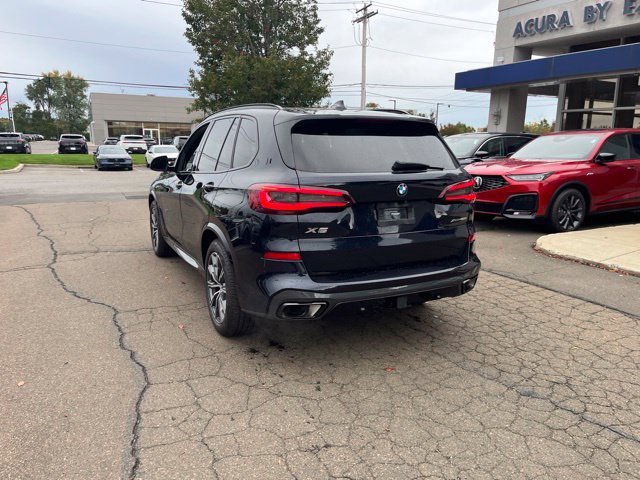 Used 2021 BMW X5 xDrive40i w/ M Sport Package AWD/4WD image 9