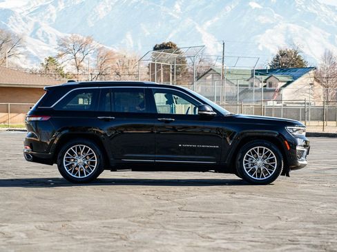 Used 2023 Jeep Grand Cherokee Summit w/ Adv Protech Group IV image 4