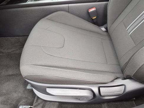 New 2026 Hyundai Elantra Sport image 4