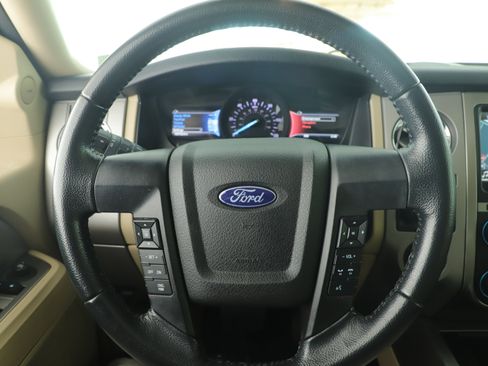 Used 2017 Ford Expedition XLT w/ Equipment Group 202A image 17