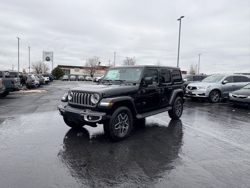 New 2026 Jeep Wrangler Sahara image 6