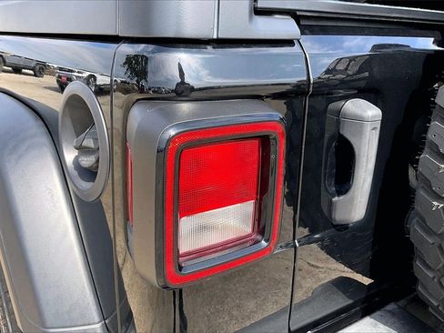 Used 2020 Jeep Wrangler Unlimited Sport image 20