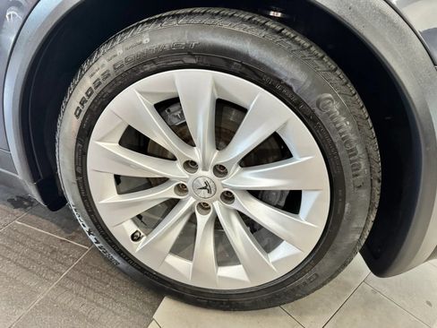 Used 2017 Tesla Model X 90D AWD/4WD image 45