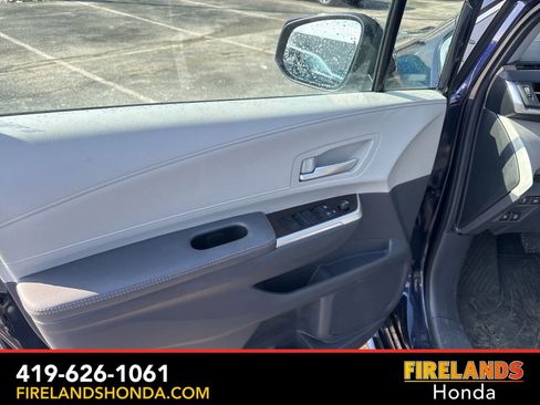 Used 2024 Toyota Sienna XLE image 13