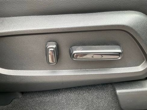 Used 2025 Honda Pilot EX-L image 21