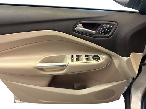Used 2015 Ford Escape Titanium w/ Equipment Group 301A AWD/4WD image 15