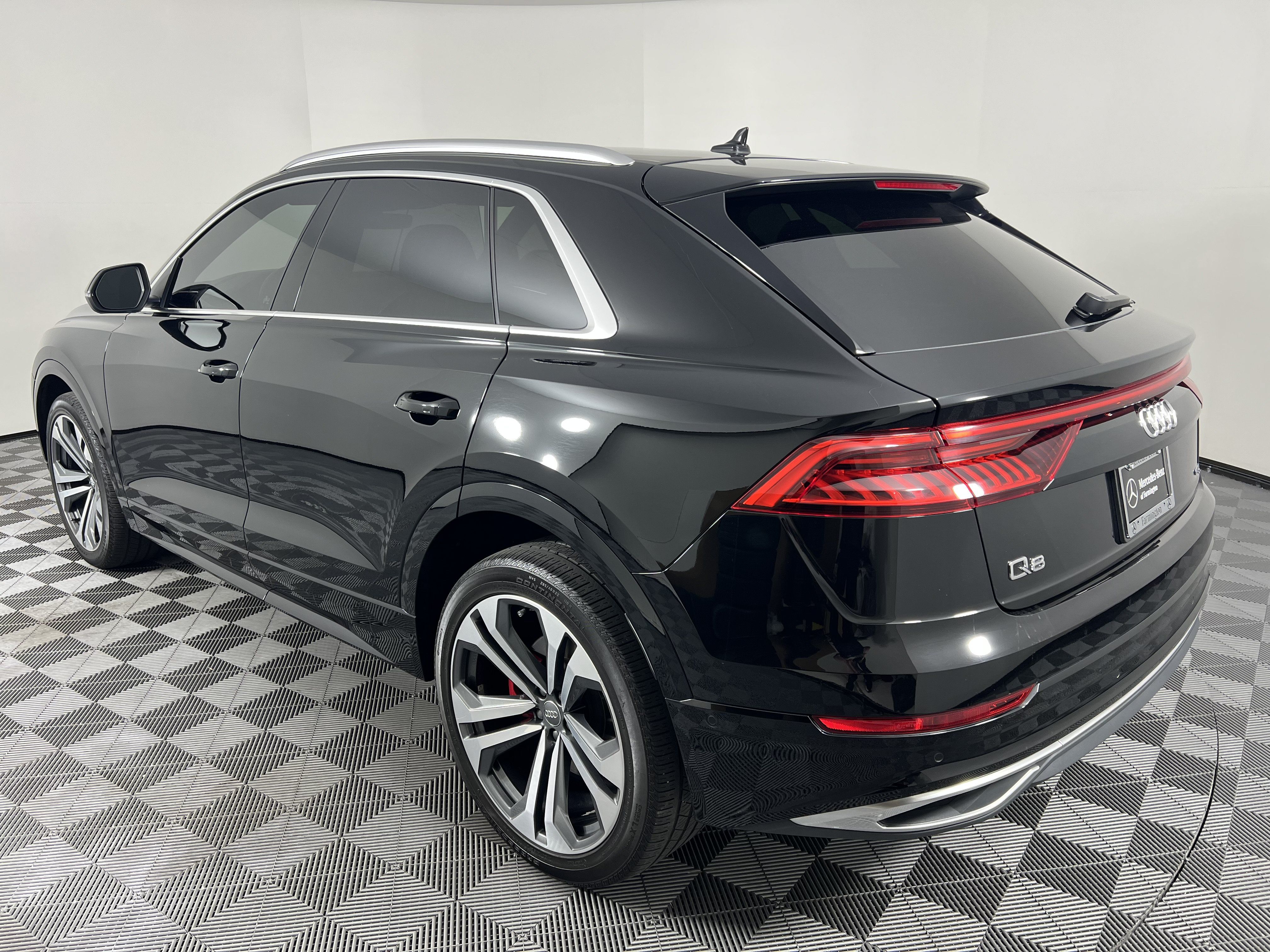 Used 2019 Audi Q8 Prestige w/ Interior Protection Package AWD/4WD image 10