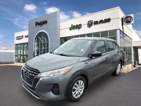 Used 2021 Nissan Kicks S FWD image 4
