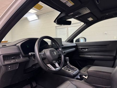 Used 2025 Honda CR-V Sport-L image 14
