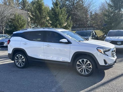 Used 2021 GMC Terrain SLT w/ Infotainment Package II image 6