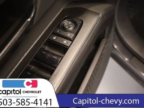 Used 2024 Toyota Tacoma SR5 AWD/4WD image 12