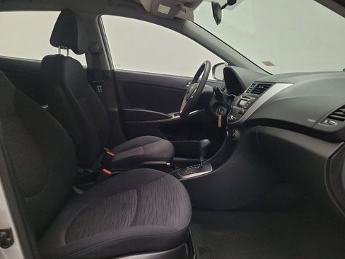 Used 2017 Hyundai Accent SE FWD image 21
