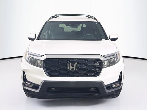 Used 2023 Honda Passport EX-L image 2