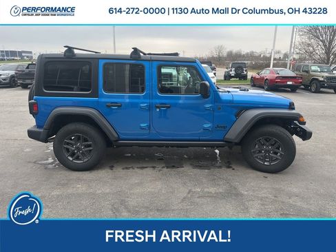 Used 2024 Jeep Wrangler Sport S image 3
