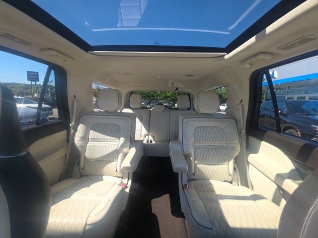 Used 2021 Lincoln Navigator Black Label AWD/4WD image 12