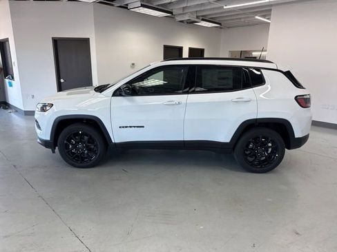 New 2026 Jeep Compass Latitude w/ Quick Order Package 29K image 4