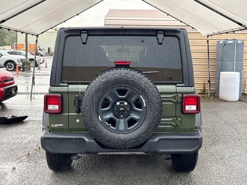 Used 2021 Jeep Wrangler Unlimited Sport AWD/4WD image 3