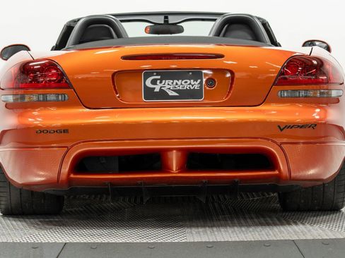 Used 2005 Dodge Viper SRT-10 w/ Copperhead Edition Group RWD image 27