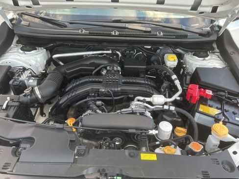 Used 2024 Subaru Crosstrek 2.0i Premium image 31