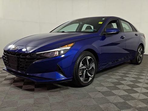 Used 2023 Hyundai Elantra SEL w/ Convenience Package FWD image 6