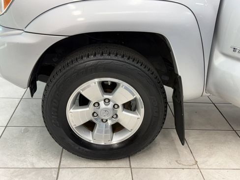 Used 2012 Toyota Tacoma 4x4 Access Cab V6 w/ TRD Sport Pkg image 36