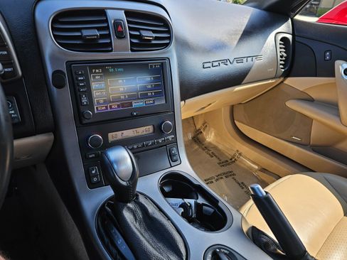 Used 2007 Chevrolet Corvette Convertible w/ Preferred Equipment Group image 35