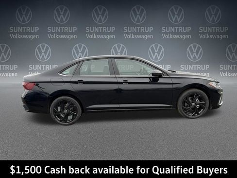 New 2026 Volkswagen Jetta SE FWD image 6