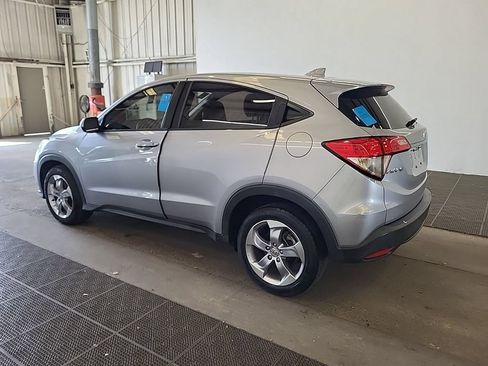 Used 2022 Honda HR-V LX image 4