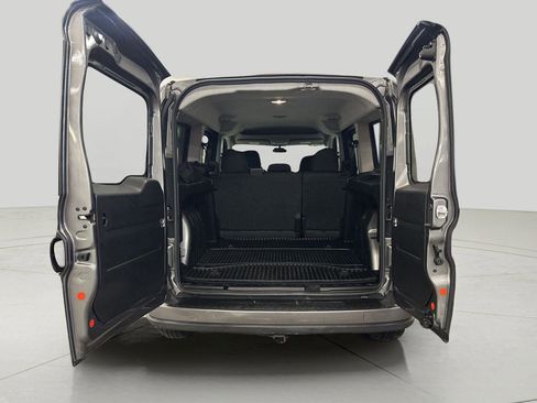 Used 2021 RAM ProMaster City SLT image 13