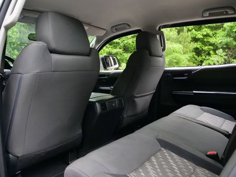 Used 2018 Toyota Tundra SR5 w/ TRD Off Road Package AWD/4WD image 28
