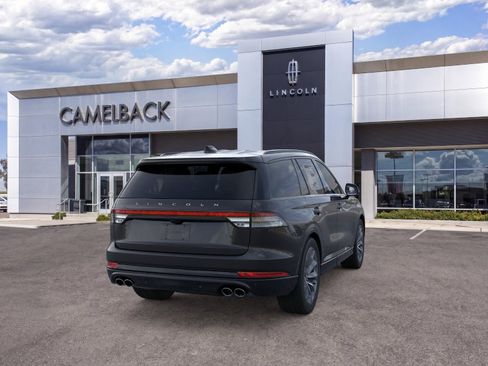 New 2026 Lincoln Aviator AWD w/ Jet Appearance Package image 32