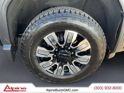 Used 2024 GMC Sierra 2500 Denali w/ Denali Reserve Package AWD/4WD image 14