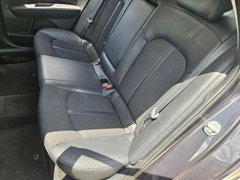 Used 2018 Kia Optima S w/ 18" Alloy Wheels Package image 15