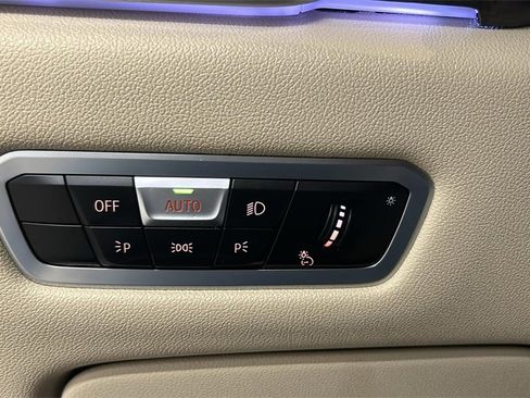 Used 2022 BMW X5 xDrive40i w/ Premium Package image 23