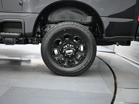 New 2025 Ford F250 Lariat w/ Lariat Ultimate Package image 23