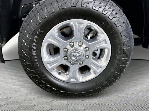 Used 2023 RAM 2500 Big Horn w/ Level 1 Equipment Group image 33