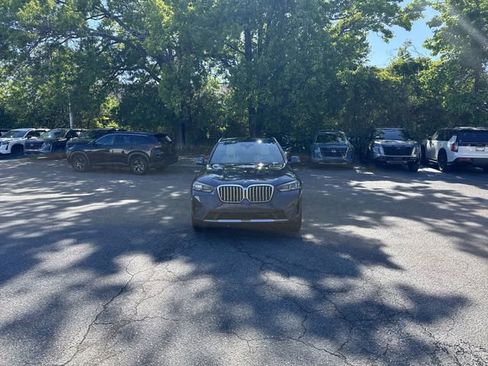 Used 2024 BMW X3 sDrive30i w/ Premium Package RWD image 2