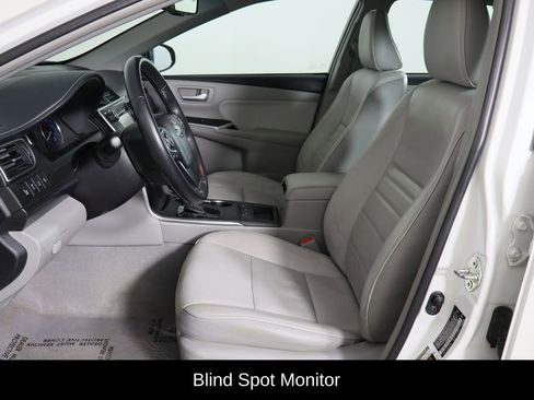 Used 2015 Toyota Camry XLE image 15