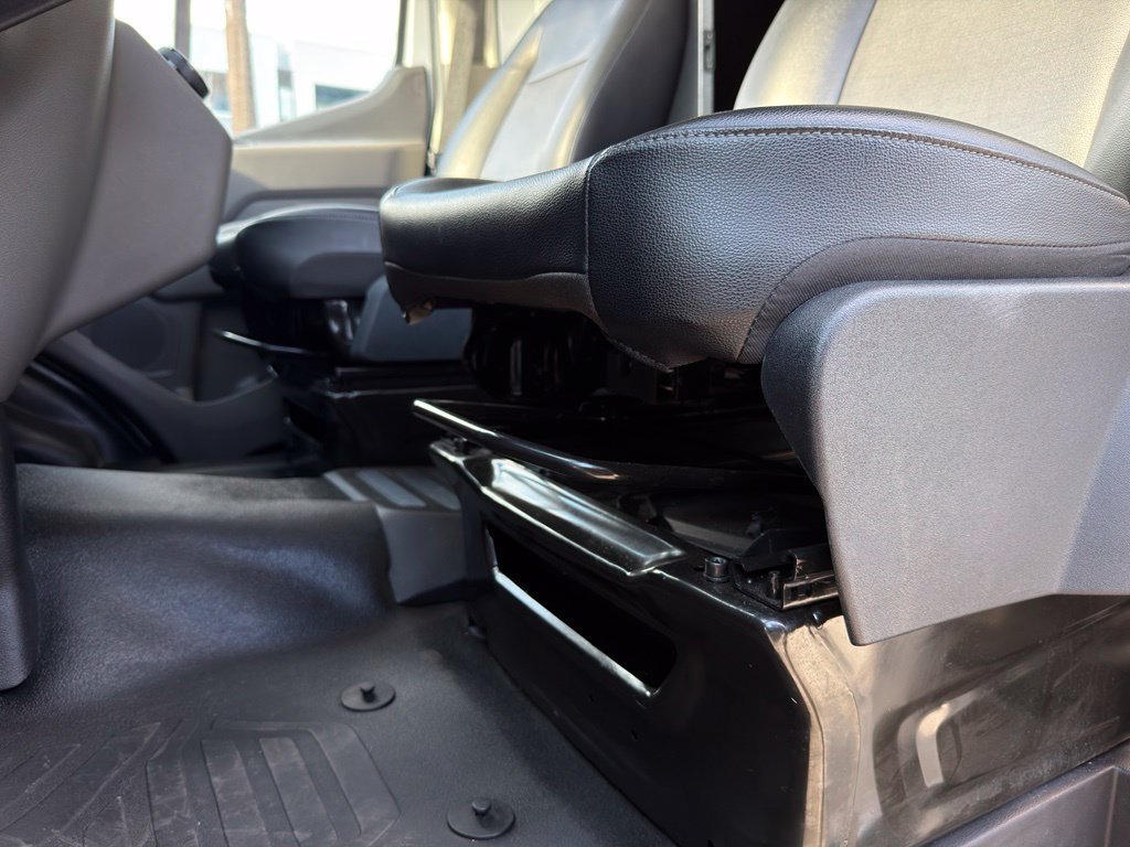 Used 2022 Ford E-Transit 148 High Roof w/ Load Area Protection Package RWD image 22