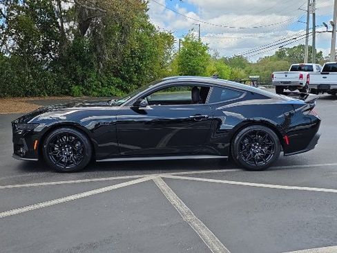 Used 2024 Ford Mustang GT Premium w/ GT Performance Package image 8