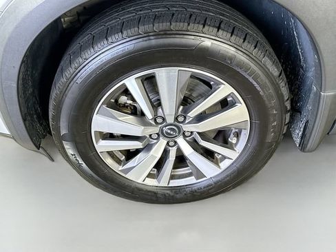 Used 2022 Nissan Pathfinder SL AWD/4WD image 16