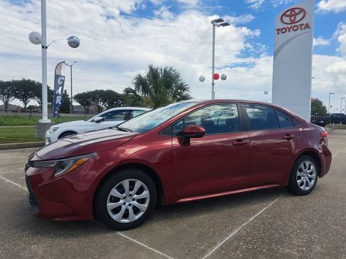 Used 2022 Toyota Corolla LE FWD image 9