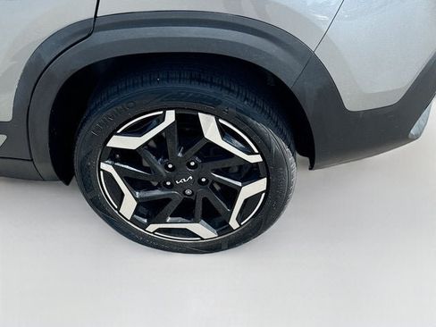 Certified 2024 Kia Seltos SX w/ SX Sunroof Package AWD/4WD image 33